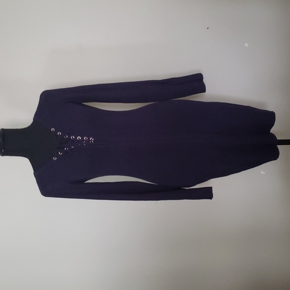 Guess Bodycon Longsleeve Sweater Dress - Picture 2 of 12